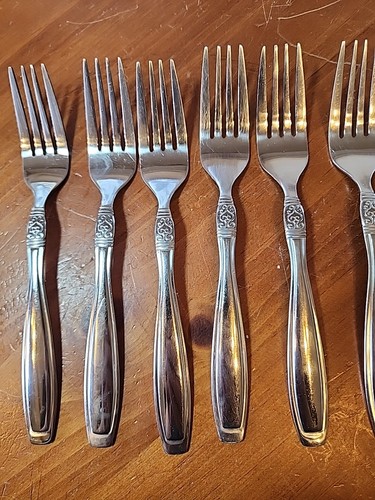 Set of 8 Oneida Vista Stainless Steel 8" Dinner Forks Flatware - Picture 3 of 14