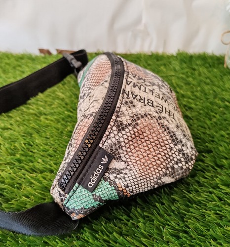 Adidas Crossbody Snakeskin Waist Bum Bag Belt Fanny - Holidays Travel Festivals - Picture 4 of 7