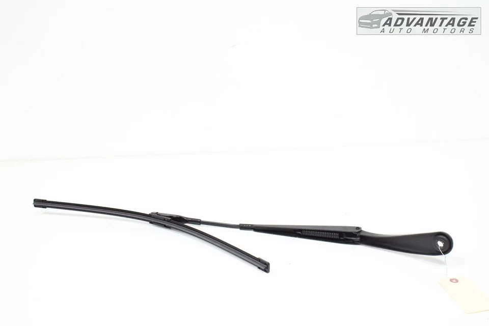 Brazo limpiaparabrisas izquierdo mercedes benz cla250 2014-2016 con hoja oem Foto 2 de 4