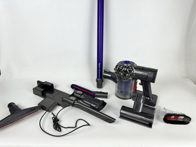 Dyson V6 Animal Cordless Handheld Vacuum Cleaner w/Attachments Battery & Charger