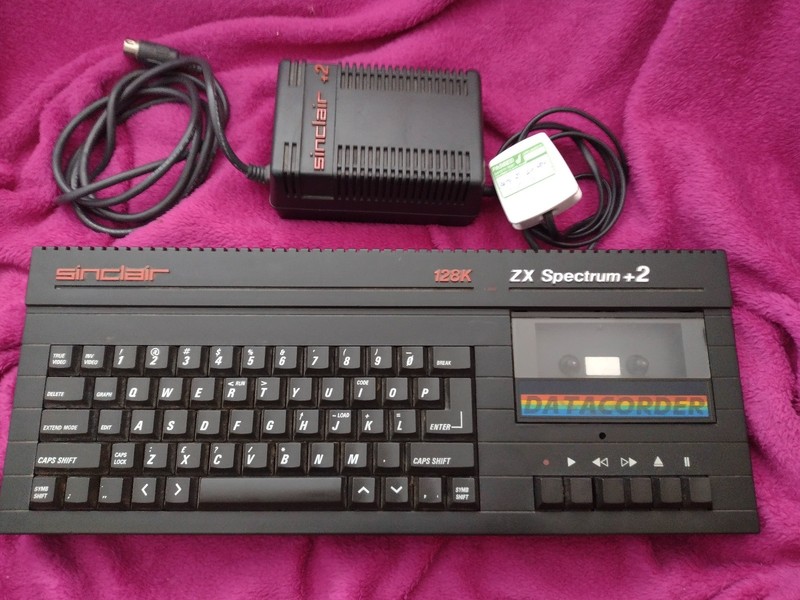VINTAGE SINCLAIR  128K  ZX SPECTRUM +2 with Power Supply
