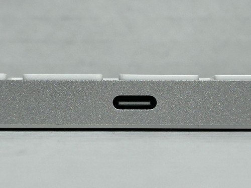 Apple A3203 Wireless Bluetooth USB-C Rechargeable Silver Magic Keyboard Tested - Photo 7/10