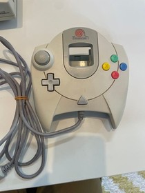 SEGA Dreamcast HKT-3000 Console Set 2 Controllers Shenmue II VMU Tested KA698
