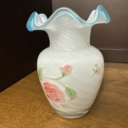 Fenton Aqua Crest Vase White Swirl Glass Hand Painted Roses 6" Ruffled Vintage - Picture 5 of 9