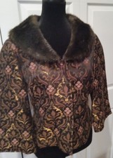 Womens Nine West Dinner jacket with removable Faux fur collar, size 4