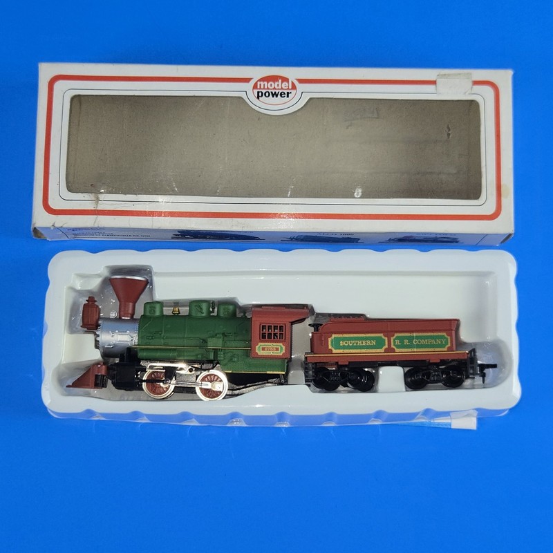 Model Power 6782 Southern w/Tender. HO Scale  0-4-0 Fat Boy
