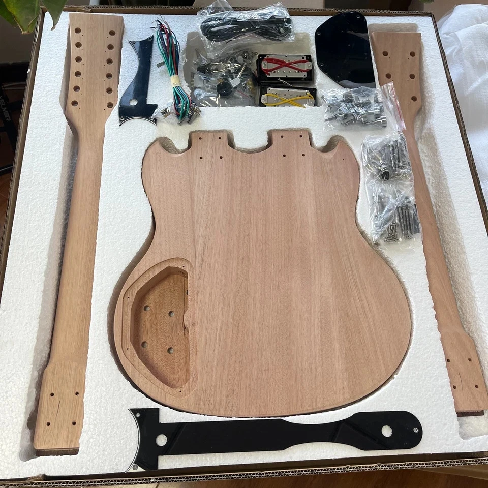 Kit de guitarra eléctrica hágalo usted mismo almacén de EE. UU. B-doble extremo SG cuerpo de caoba 6+12 cuerdas Foto 3 de 4