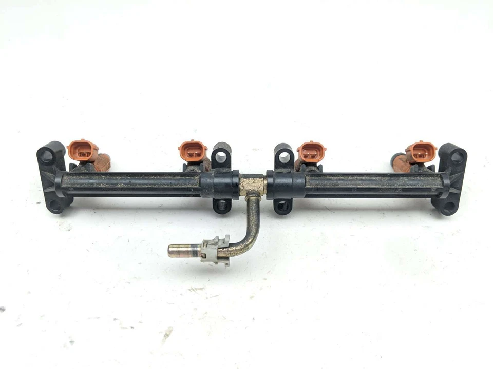 04 05 Inyectores de combustible de gas con riel Suzuki GSXR 600 750 Foto 3 de 4