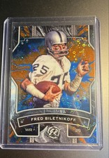 2024 Topps Resurgence - Fred Biletnikoff #77 Blue & Orange Spark Refractor