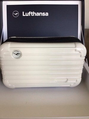 Lufthansa Amenity Kit Business Class Kulturbeutel Leer personalisieren möglich