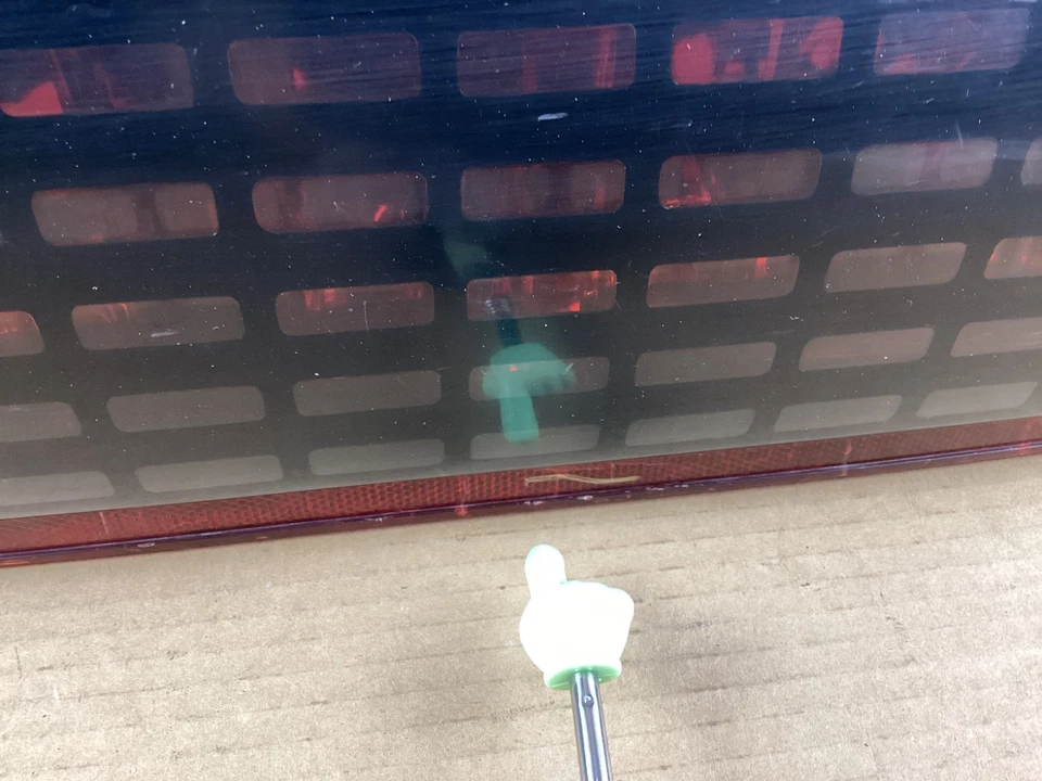 Conjunto de luz trasera derecha para pasajero Pontiac Firebird 1985-1990 Foto 4 de 4