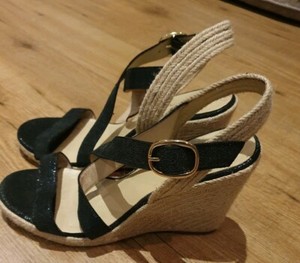 sandales compensees jonak