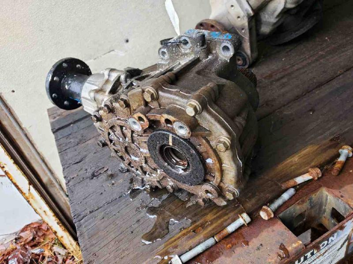 20072009 Hyundai Santa Fe Transfer Case Assembly eBay