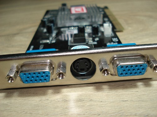ATI-RADEON RV100 VE AGP 64MB DDR TV Grafikkarte - Bild 3 von 3