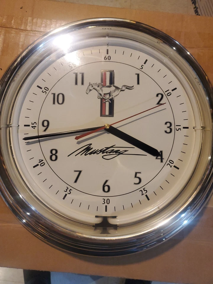 Reloj de pared original Ford Mustang Taxor 2002 neón Foto 4 de 4