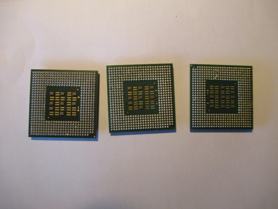 Intel Celeron Processore CPU SL68C (128KB, 1.7GHz,400MHz) Socket PPGA478 - Immagine 2 di 3