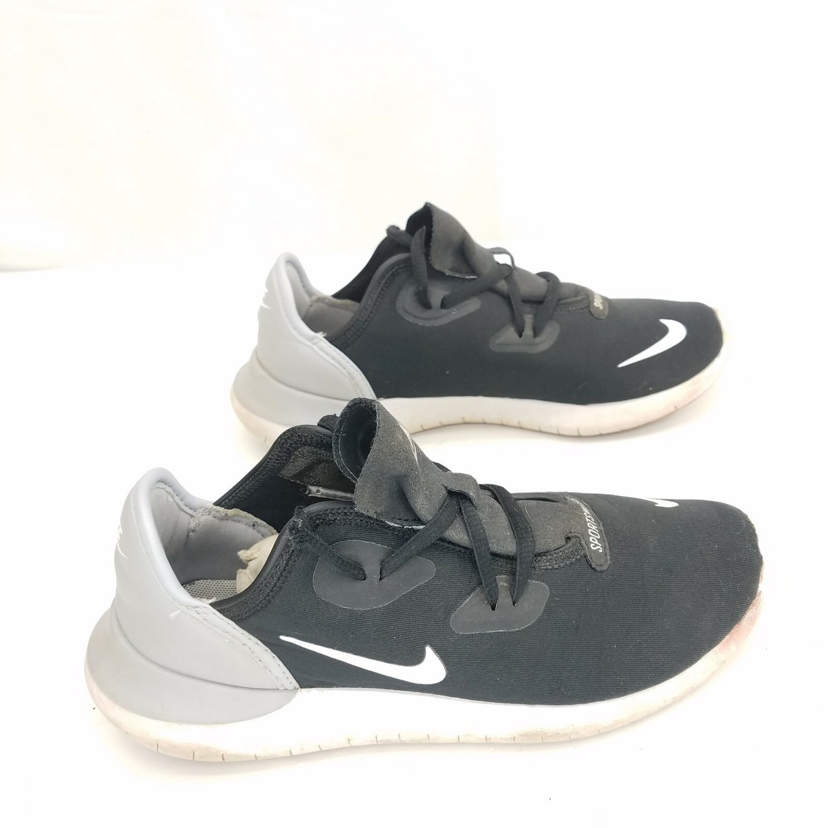 Nike Hakata AJ8880 Black Running Shoes Athletic Lace Up Sneakers