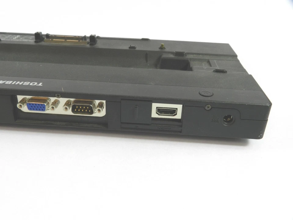 Estación de acoplamiento Toshiba Hi-Speed Port Replicator II 19V 4.74A PA3916U-1PRP A331 Foto 4 de 4