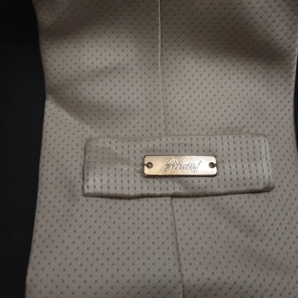 Corbata de cuello BRIONI 100 % seda marfil hecha en Italia puntos azules claros 59”L 4”W Foto 3 de 4