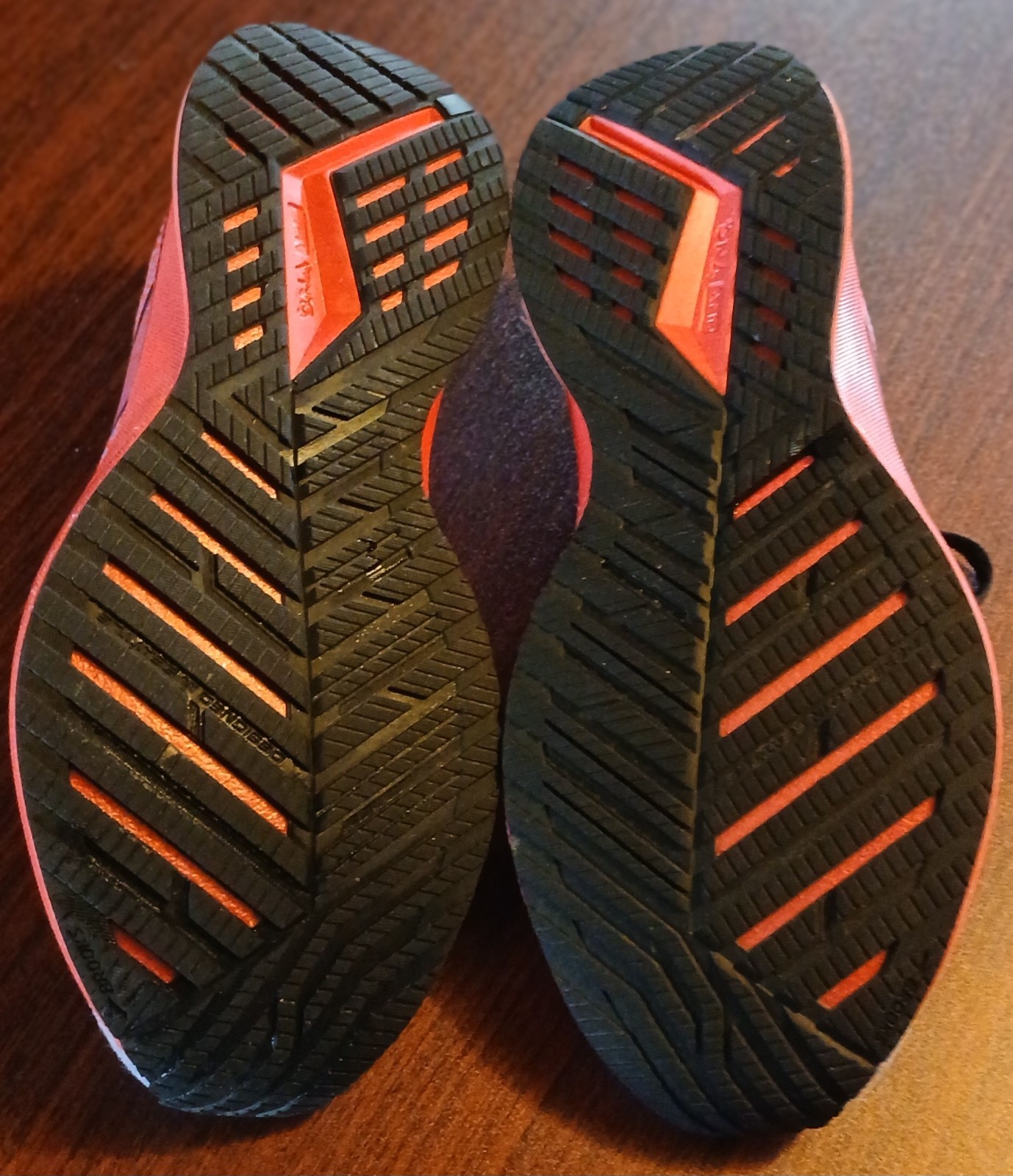 Brooks Levitate 5 Stealthfit Sneakers Women 8 Hot Pink/Blue Performance Shoes thumbnail 5