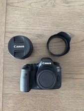Canon 6D Mark II + 35mm f/2 IS Lens + Canon Speedlite 600EX II-RT - LOW SHUTTER