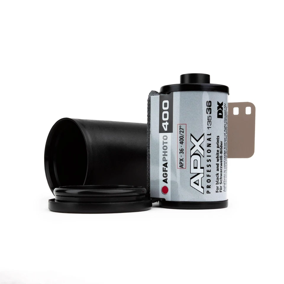 Agfa APX 400 135-36 S/W b/w Schwarz- Weißfilm Schwarzweißfilm Kleinbildfilm 35mm - Bild 2 von 3
