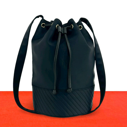 Yves Saint Laurent Shoulder Bag Nylon / Leather Navy / Black Unisex #TVB2684
