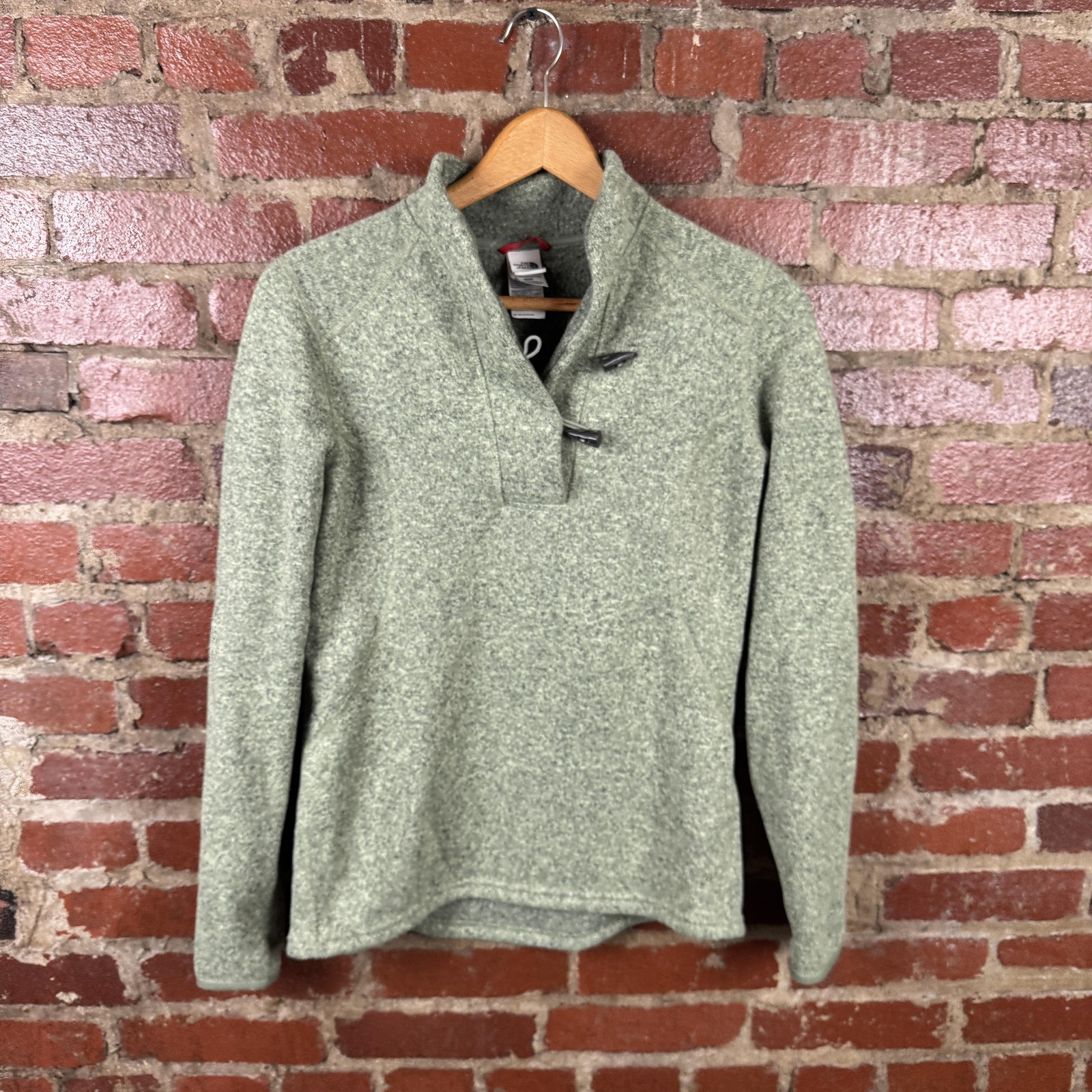 The North Face Crescent Wrap Toggle Pullover Wome… - image 1
