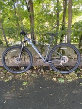 Trek Marlin 5 Gen 2 – 29” – Lithium Grey – Excellent Condition. Stored inside.