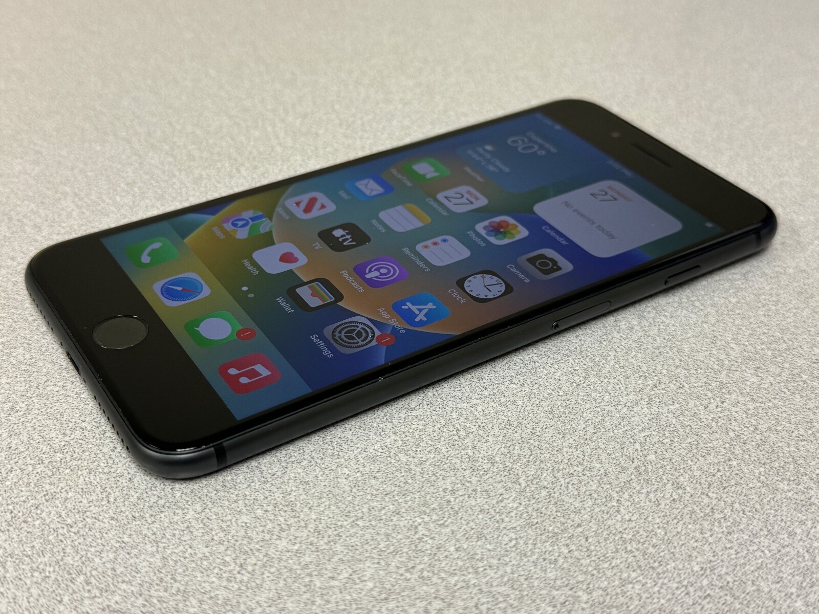 Apple iPhone 8 Plus - 64GB - Space Gray (Unlocked) AT&T T-Mobile Verizon