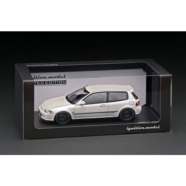 Ig3041 1/18 Honda Civic Eg6 Pearl White With Engine Resin Ig3041 1/18 Honda Civic Eg6 Pearl White With Engine Resin