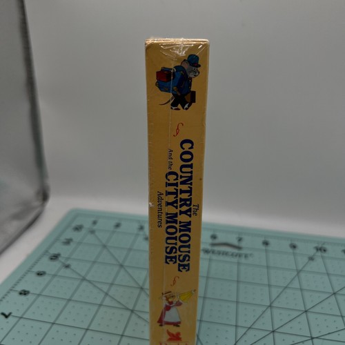 The Country Mouse & The City Mouse Adventures VHS 4 Episodes Readers Digest 1997 - Picture 6 of 8