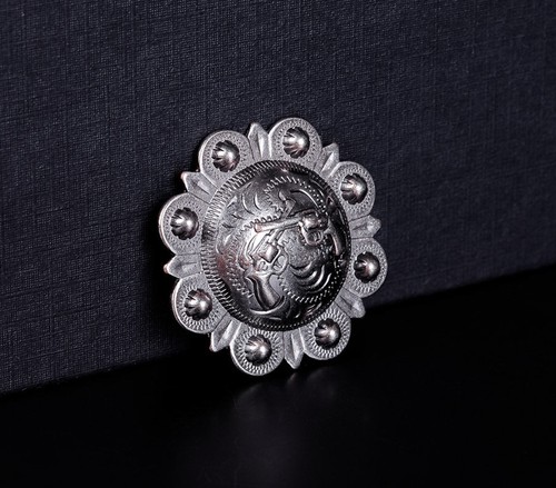 KONVOLUT 6 CONCHOS ANTIK SILBER PICO BEERE WESTERN RODEO LEDER HANDWERK 1 1/2" - Bild 5 von 10