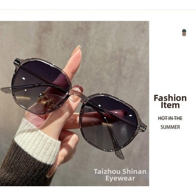 Runde Sonnenbrille Glitzer Farbverlauf UV390 Schutz für Frauen Harzgestell
