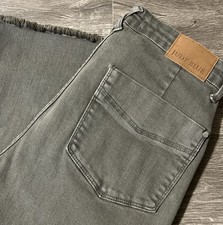 Judy Blue High Waisted Wide Crop Leg Frayed Hem Olive Jeans SZ 11/30 30x25 