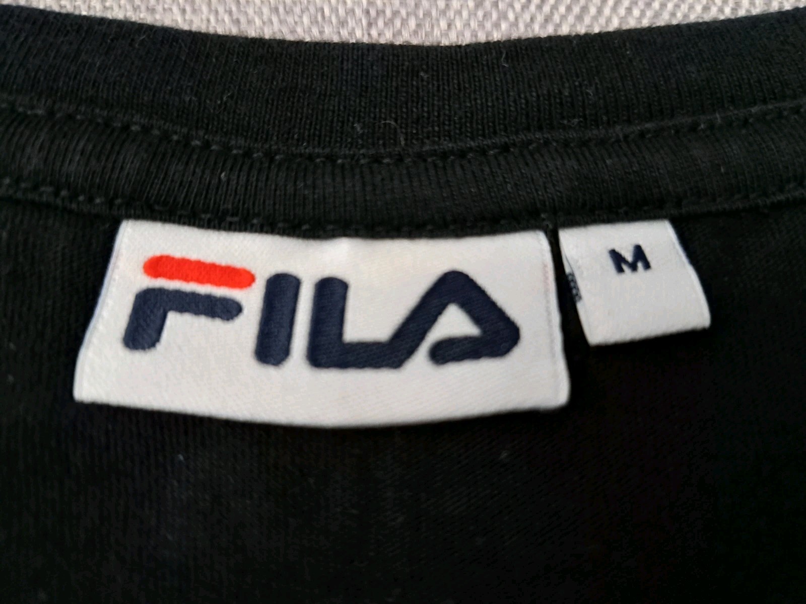 FILA MAGLIETTA T SHIRTS MANICA CORTA TAGLIA MEDIA COLORE NERO CASUAL ORIGINALE