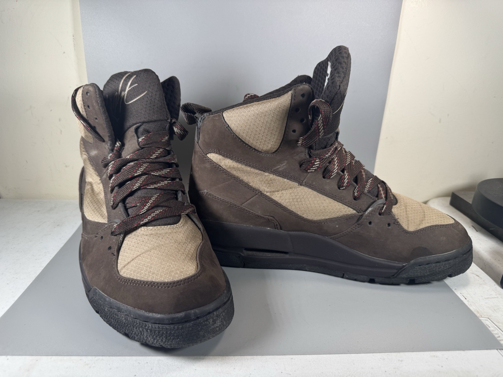Nike Air Jordan Flight Boots Brown Tan US 8.5 EU 42 Hiking Trail 467927-204