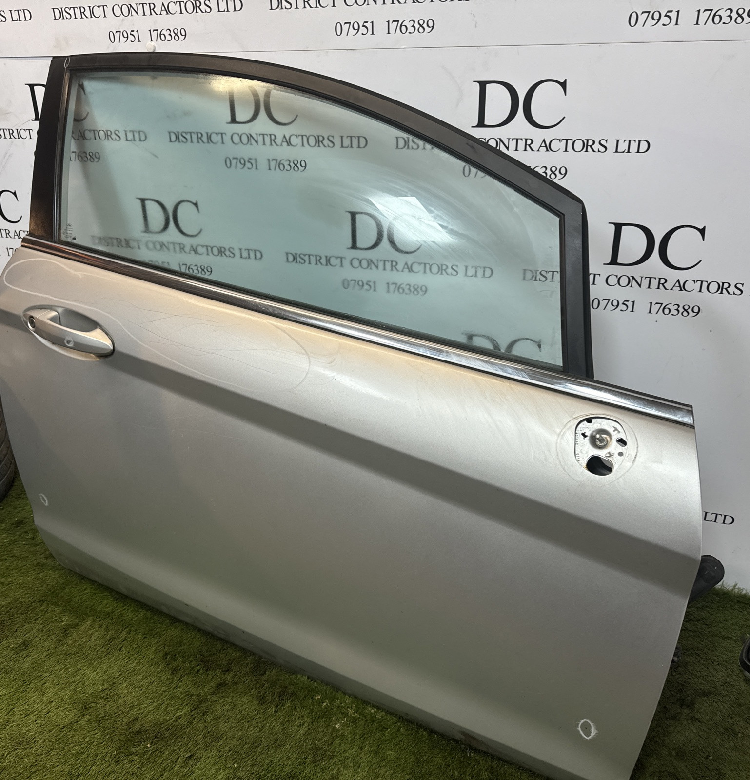 FORD FIESTA MK7 5DOORS 2011 FRONT DOOR O/S DRIVER SIDE