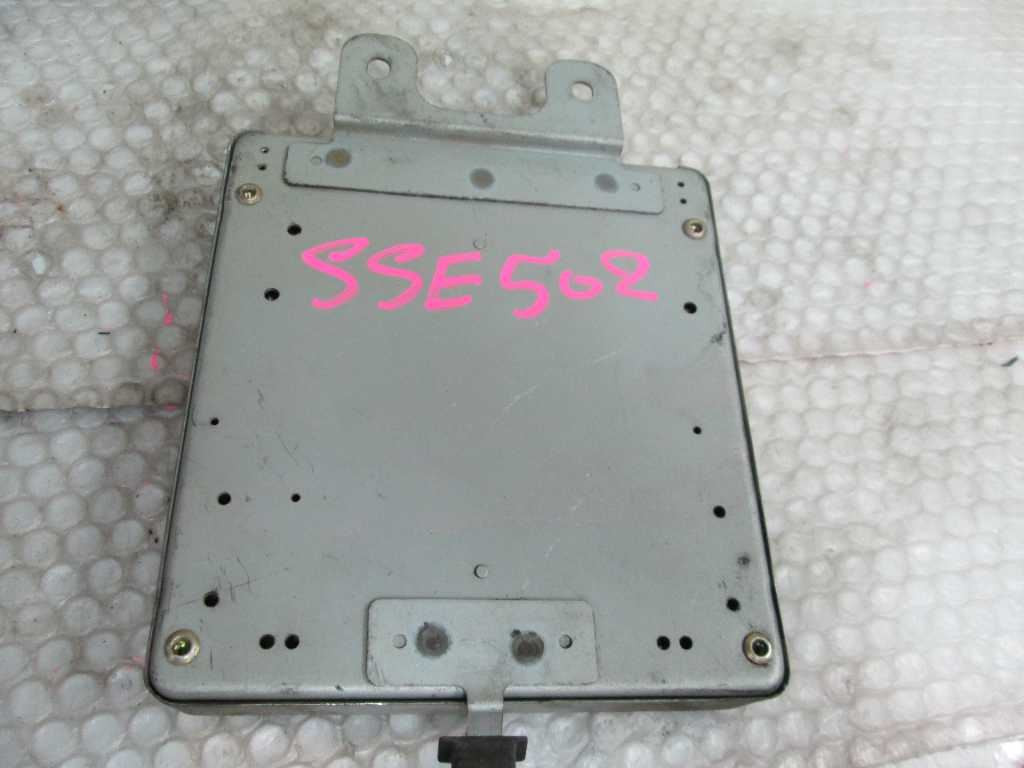 Engine ECM Control Module 3.0L Fits 1997 97 MITSUBISHI