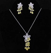 Daisy Drops Yellow CZ Cubic Zirconia Crystal Necklace Earrings Set Wedding CZ907