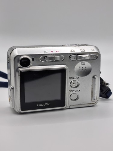 Fujifilm FinePix A345 Digital Camera 4.1 MegaPixels Safety Strap Untested - Picture 3 of 8