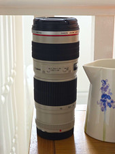 Canon EF 70-200mm f/4L USM Zoom Lens, Auto/Manual Focus, 67mm Filter