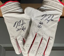 Mike Trout Signed GAME USED WORN Gloves Anderson Authentic bas Baseball MLB