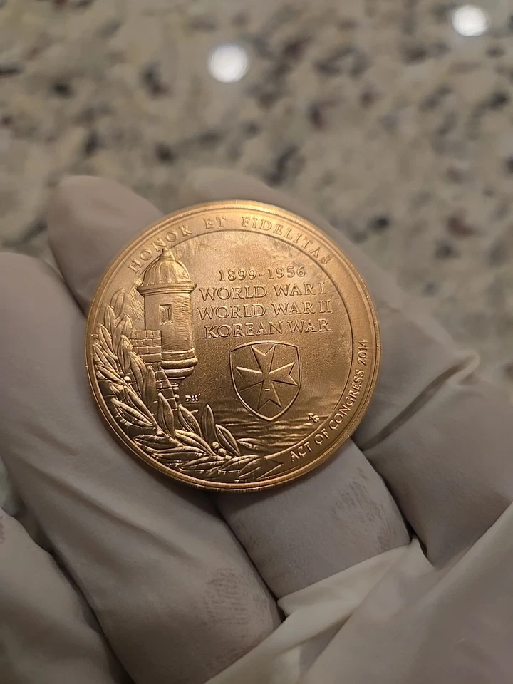 Medalla de bronce Borinqueneers del 65º Regimiento de Infantería de Estados Unidos como nueva Foto 3 de 3
