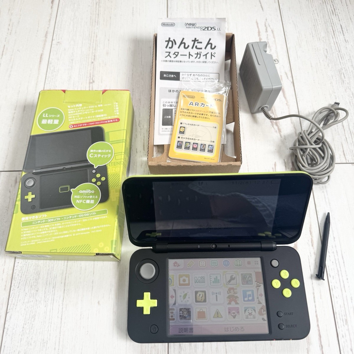 new nintendo 2ds xl Console Black Lime Green CIB Complete Box 