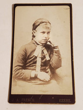 VINTAGE SERIOUS GIRL PHOTOGRAPH SEPIA TONE SMALL CABINET CARD PHOTO PICTURE