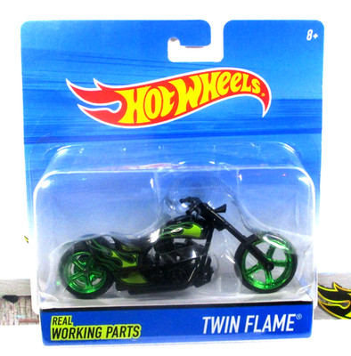 2017 Hot Wheels Twin Flame Motorcycle 1:18 Scale In A Green/Black Color Scheme!