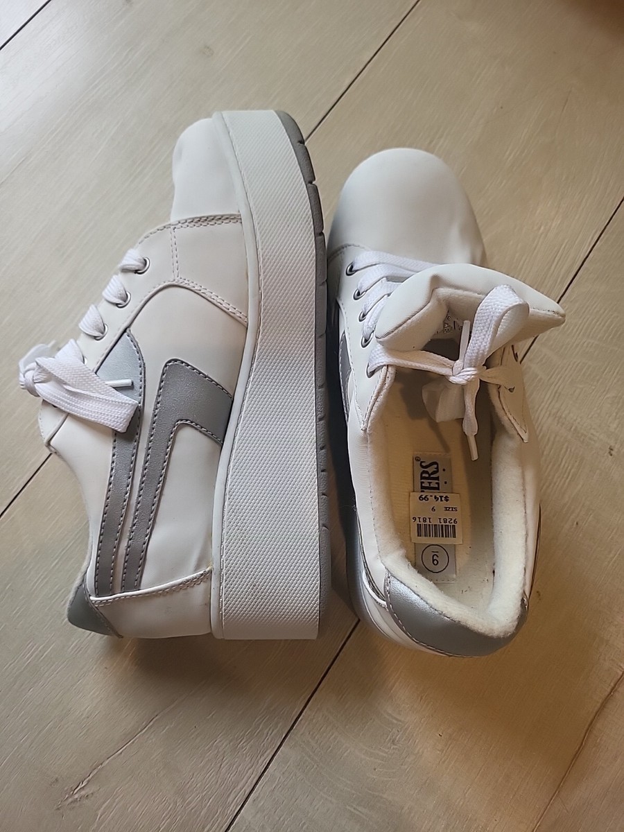 Vintage 90's Y2K Coasters Chunky White Sneakers Shoes Vintage 90's Y2K Coasters Chunky White Sneakers Shoes