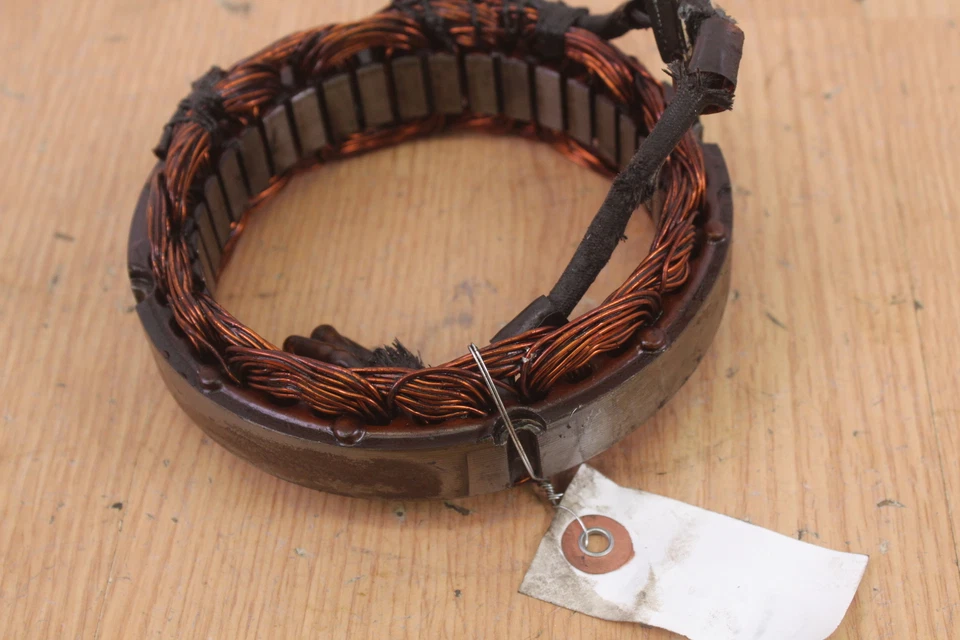 Honda CB750 1974 estator/magneto/mag Foto 3 de 4