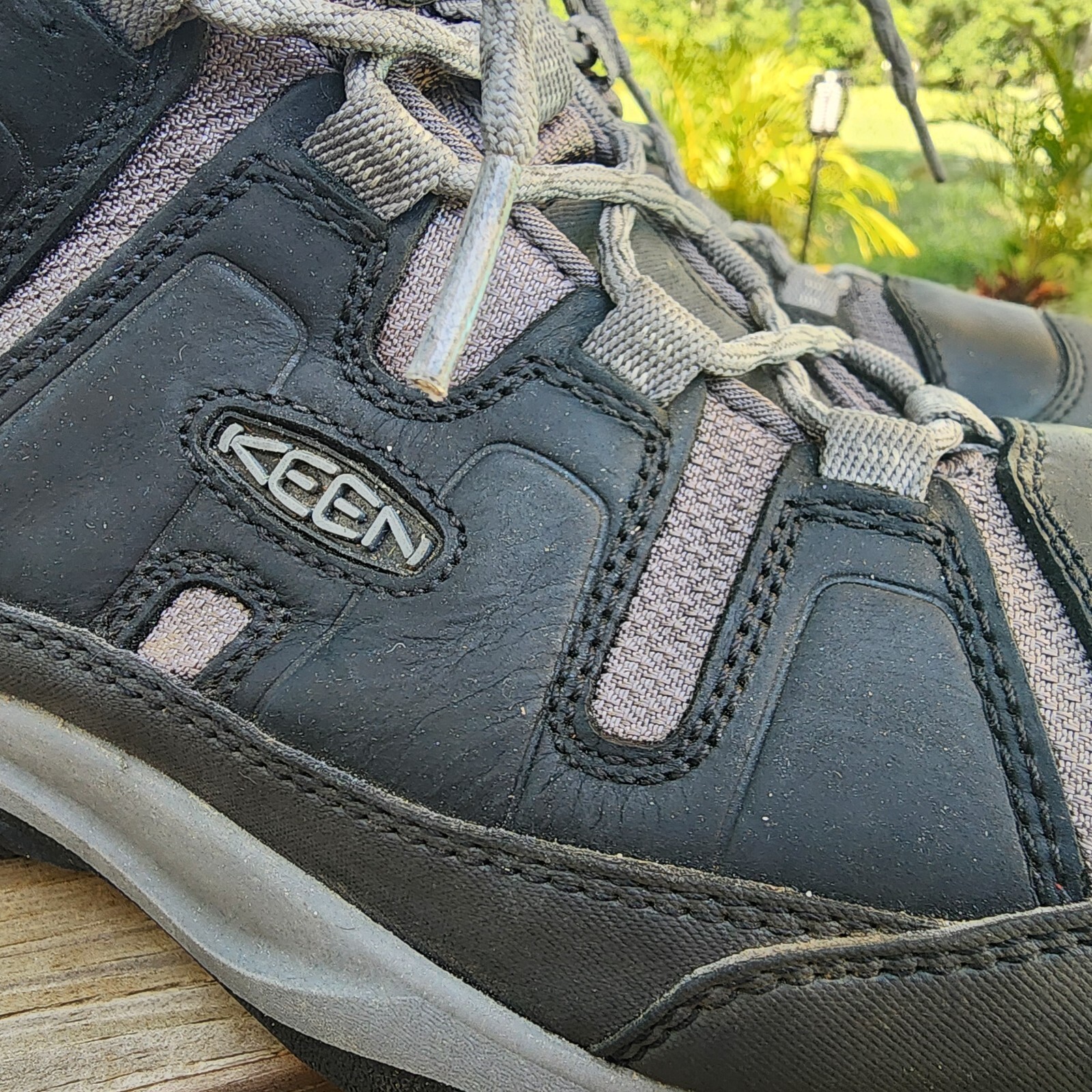 Uomo KEEN Circadia Mid impermeabile stile libri escursionismo 1026768 taglia 11 5 US